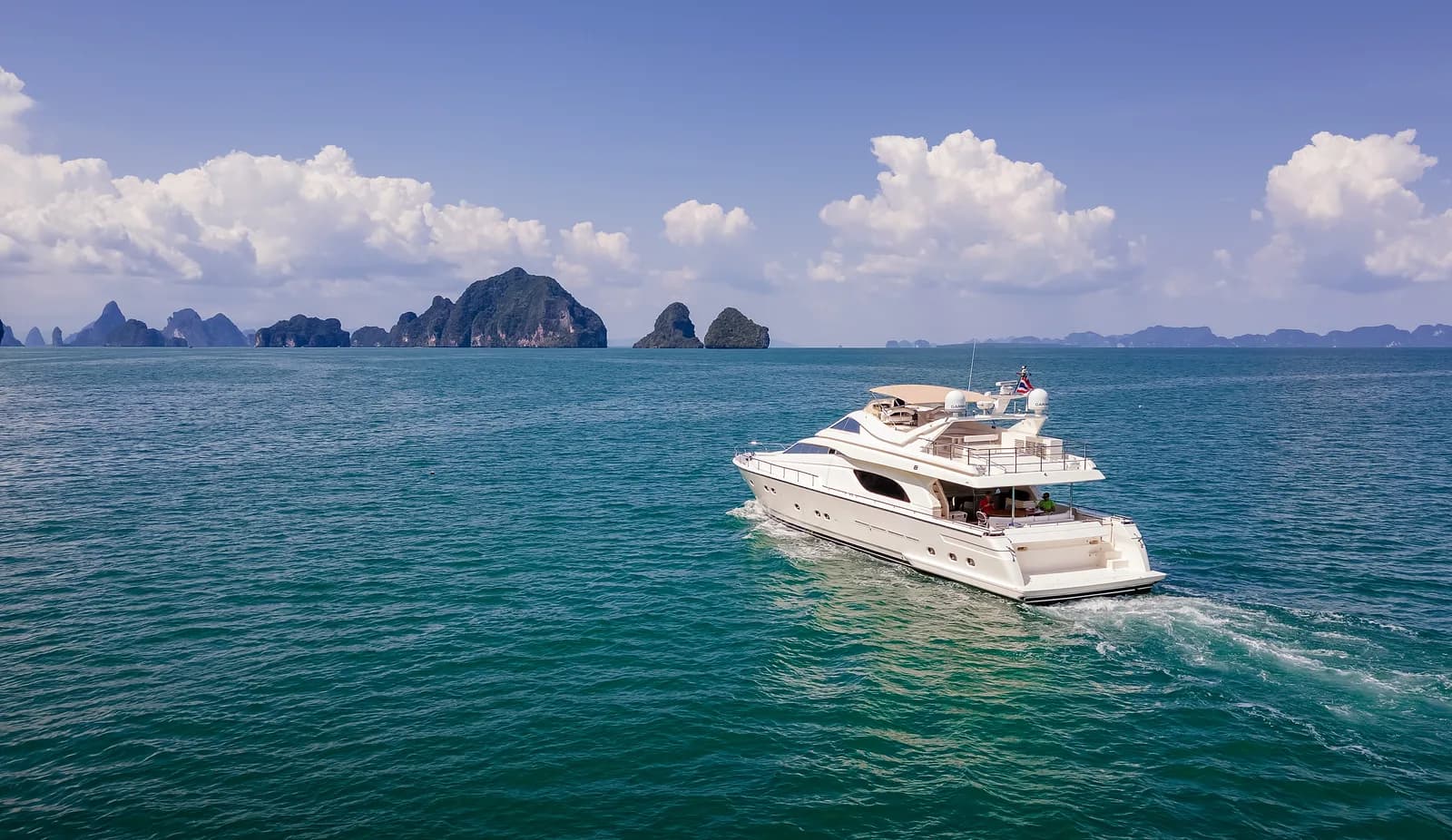 Sofia · Ferretti 80 5