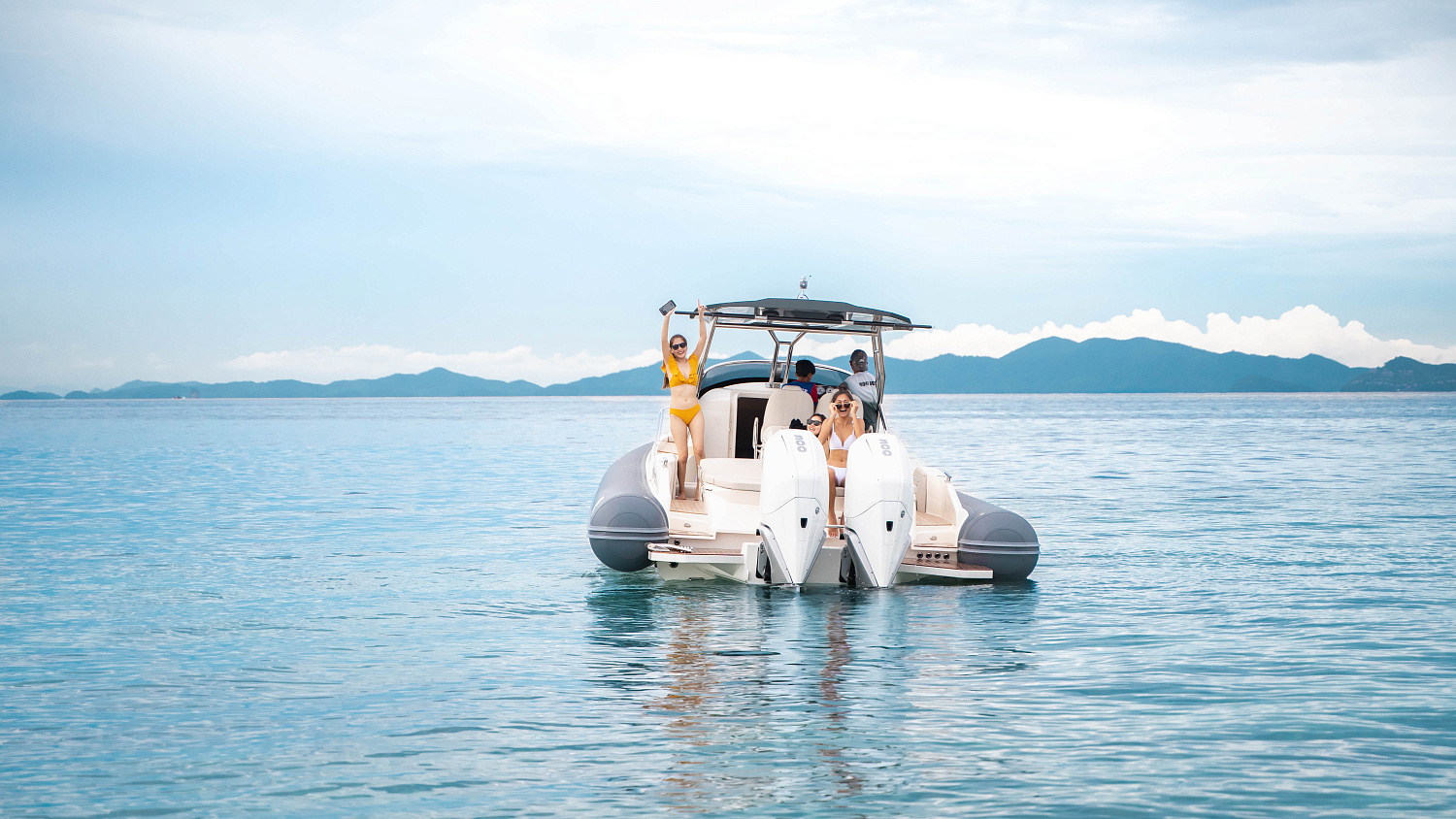 Prince 38 Sport Cabin "TIGER LILY"