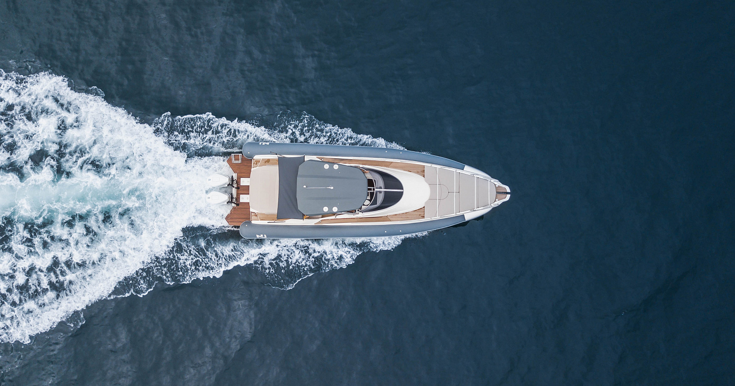 Prince 38 Sport Cabin "TIGER LILY"